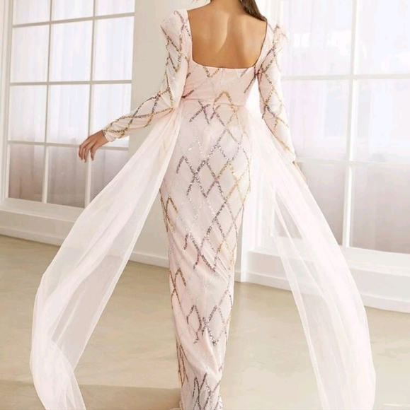 Baby Pink, Contrast Sequined,  Draped, Sweetheart Neck, Mermaid Maxi Gown - Picture 3 of 11